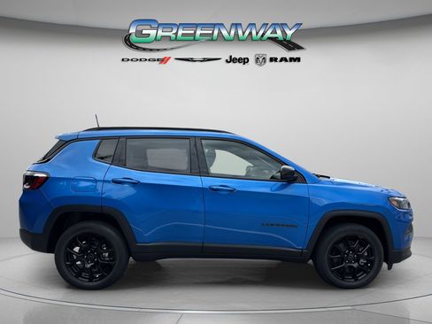 New 2026 Jeep Compass Latitude image 5