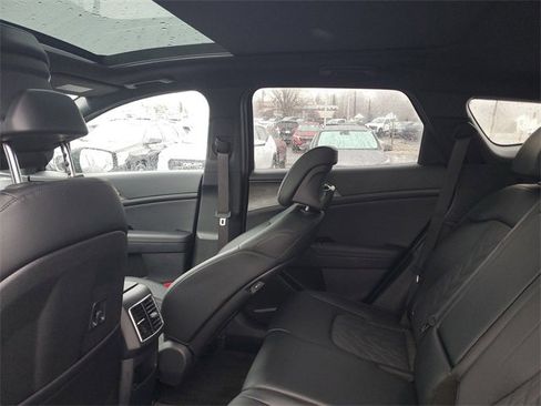 Used 2025 Kia Sportage X-Line w/ Premium Package image 9