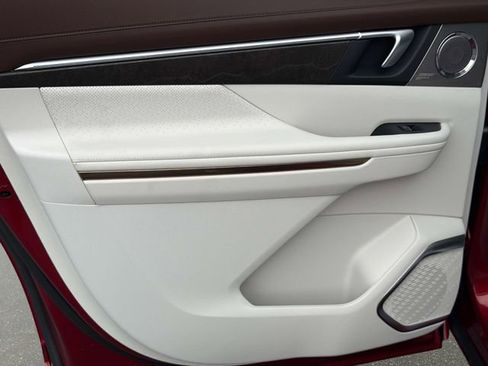 New 2026 Buick Enclave Avenir w/ Super Cruise Package image 11