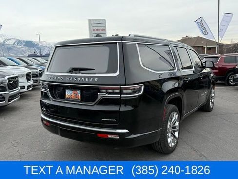 Used 2023 Jeep Grand Wagoneer L Series II w/ Premium Group II image 7