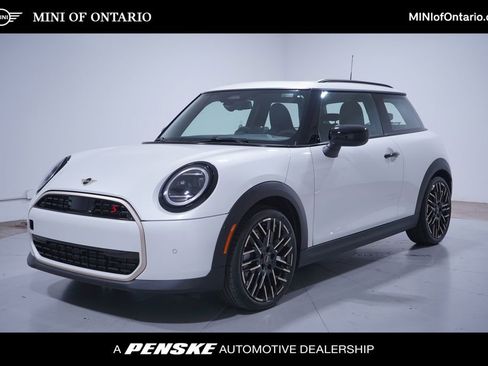 Used 2025 MINI Cooper S FWD image 1