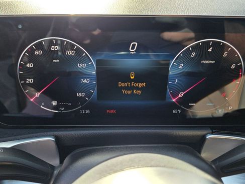 Used 2026 Mercedes-Benz GLB 250 4MATIC image 14