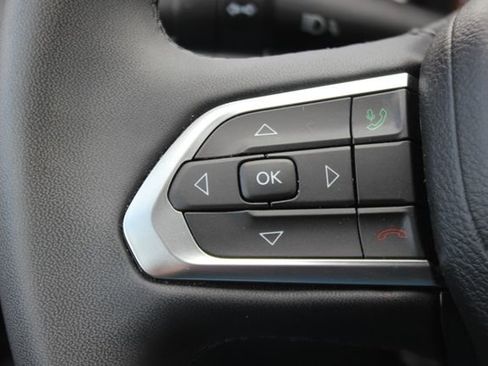 Used 2022 Jeep Compass Latitude AWD/4WD image 14