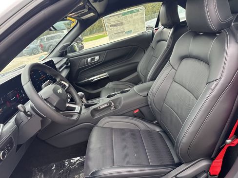 New 2026 Ford Mustang GT Premium w/ GT Performance Package RWD image 8
