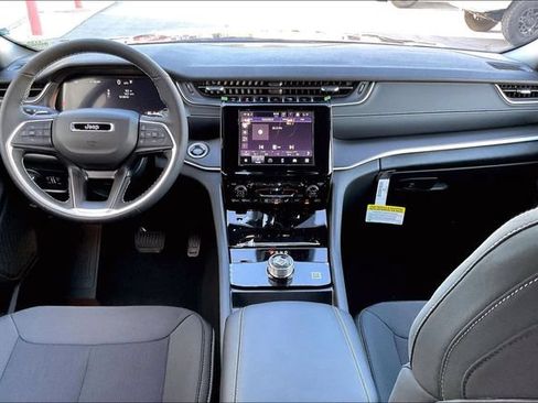New 2026 Jeep Grand Cherokee Laredo X AWD/4WD image 4
