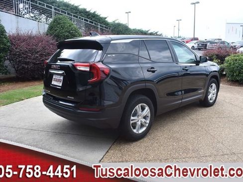 Used 2024 GMC Terrain SLE AWD/4WD image 10