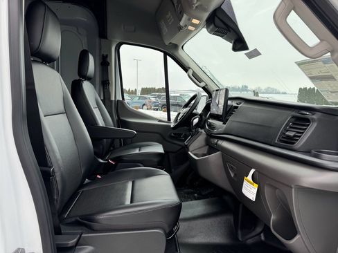 New 2026 Ford Transit 250 148 Medium Roof image 26