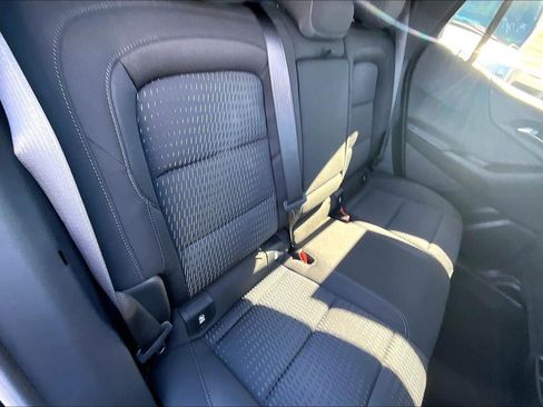 Used 2026 Chevrolet Equinox LT FWD image 25