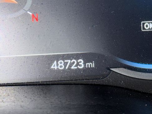 Used 2022 Genesis GV80 3.5T w/ Advanced Package 06 image 26