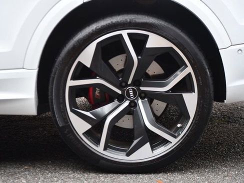 Used 2020 Audi RS Q8 w/ Carbon Optic Package image 24