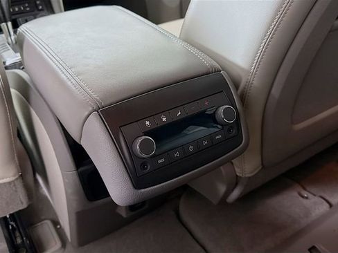 Used 2015 Buick Enclave Premium image 26
