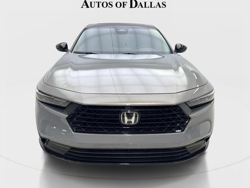 Used 2025 Honda Accord Sport image 3