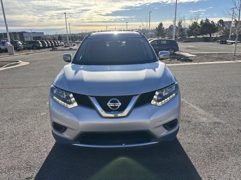 Used 2016 Nissan Rogue SV w/ SV Moonroof Package image 8
