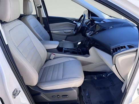 Used 2018 Ford Escape Titanium image 18