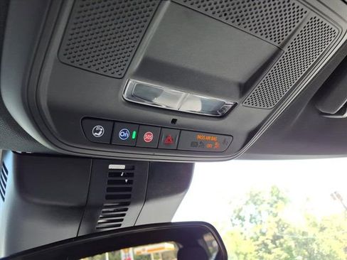 New 2026 Chevrolet Traverse LT image 35