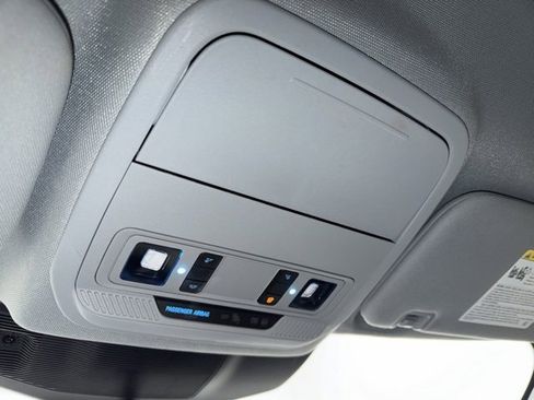 Used 2023 Ford Explorer XLT w/ Equipment Group 202A image 30