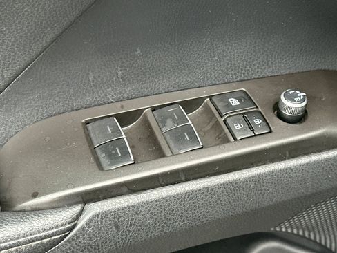 Used 2023 Toyota Camry XSE image 11