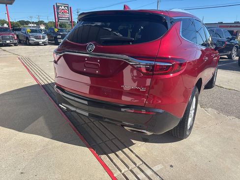 Used 2019 Buick Enclave Essence AWD/4WD image 39