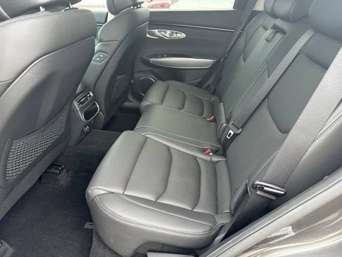 Used 2025 Genesis GV70 2.5T w/ Select Package AWD/4WD image 14