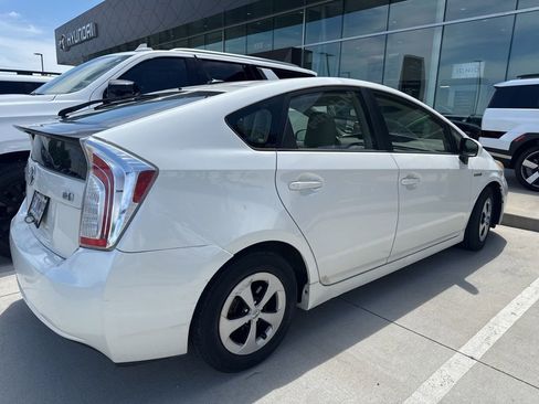 Used 2013 Toyota Prius Three FWD image 3