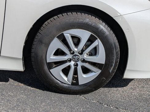 Used 2018 Toyota Prius Two w/ Prius Two Safety Plus Package image 11