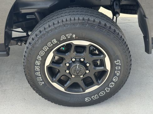 Used 2025 RAM 2500 Laramie AWD/4WD image 9