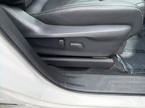 Used 2019 Subaru Ascent Limited image 22