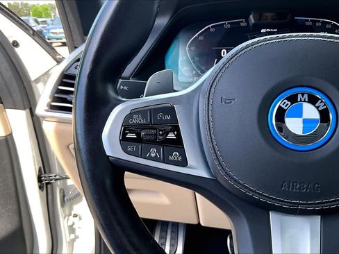 Used 2022 BMW X5 xDrive45e w/ M Sport Package AWD/4WD image 26