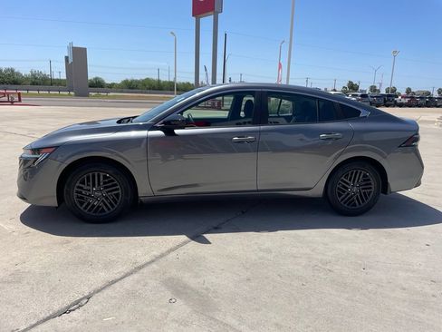 Used 2026 Nissan Sentra SV w/ Floor Mat Package FWD image 4