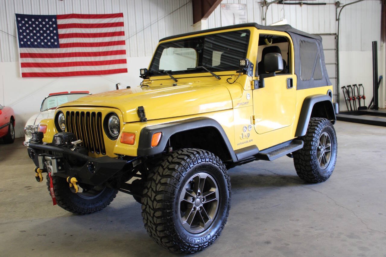 Used 2005 Jeep Wrangler Sport w/ 30" Tire & Wheel Group AWD/4WD image 1