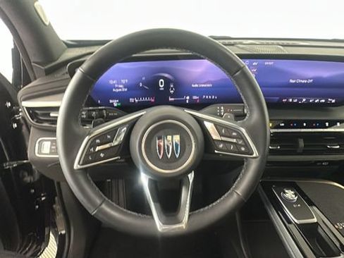 Used 2025 Buick Enclave Avenir w/ Trailering Package, 5000 lbs. FWD image 15