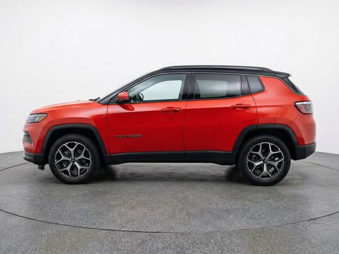 Used 2025 Jeep Compass Limited image 5