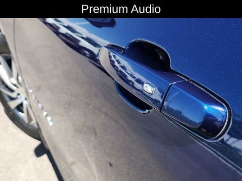 Used 2022 Chevrolet Equinox LT FWD image 21