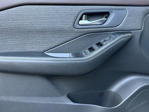 Certified 2023 Nissan Rogue SV image 11