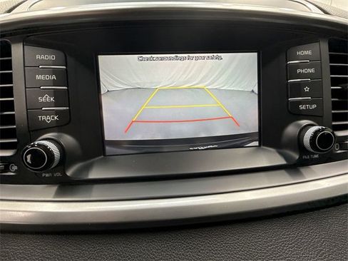 Used 2020 Kia Sorento L image 17