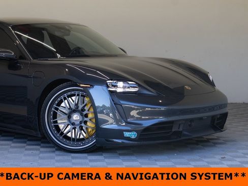 Used 2020 Porsche Taycan Turbo S image 3