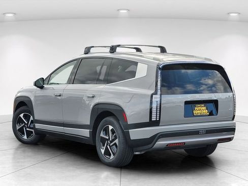 New 2026 Hyundai Ioniq 9 SE image 5