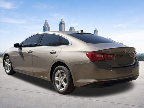Used 2025 Chevrolet Malibu LS FWD image 3