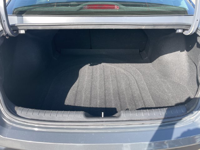 Used 2025 Hyundai Elantra SEL FWD image 33