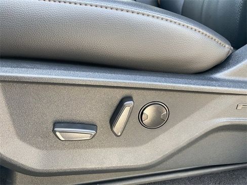 New 2025 Ford F150 Lariat w/ Equipment Group 501A Mid image 22