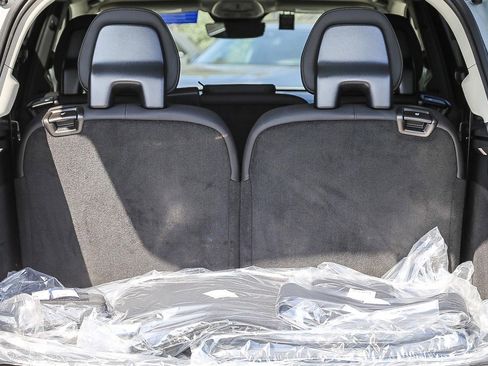 New 2025 Volvo XC90 B6 Plus w/ Protection Package Premier image 13