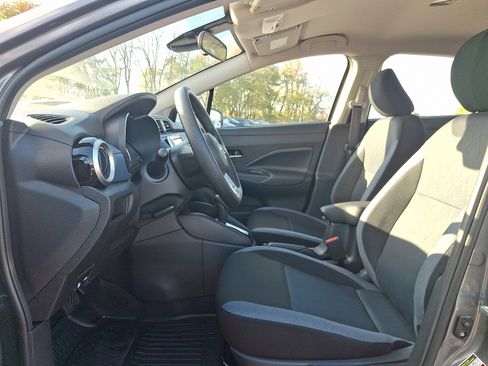 New 2025 Nissan Versa SV w/ Trunk Package image 6