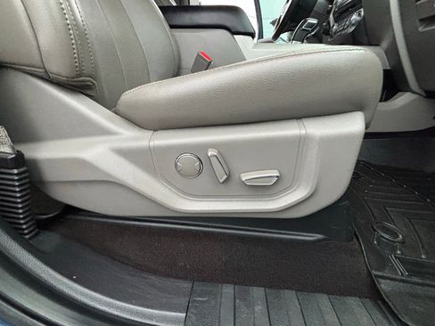 Used 2018 Ford F150 Lariat w/ Equipment Group 502A Luxury image 31