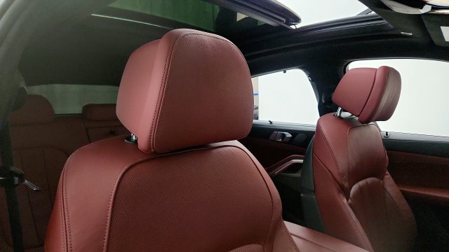 Used 2022 BMW X6 xDrive40i w/ Executive Package AWD/4WD image 39
