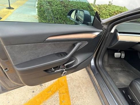 Used 2023 Tesla Model 3 Performance AWD/4WD image 29