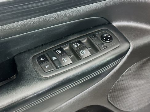 Used 2020 Jeep Grand Cherokee Laredo w/ Laredo X Package image 15