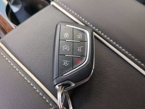 Used 2022 Cadillac Escalade ESV Premium Luxury AWD/4WD image 37