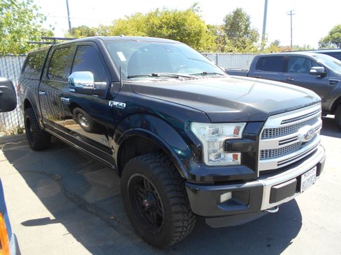 Used 2015 Ford F150 Platinum w/ Equipment Group 701A Luxury AWD/4WD image 1