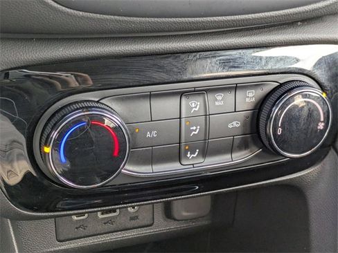 Used 2022 Buick Encore GX Preferred image 22