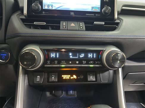 Used 2020 Toyota RAV4 XSE image 27